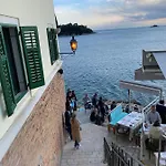 Daniela Mit Pool In Bale, Bei Rovinj Fuer 4-6 Personen Вилла Бале
