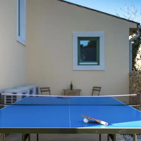 Villa Daniela Mit Pool In Bale, Bei Rovinj Fuer 4-6 Personen *