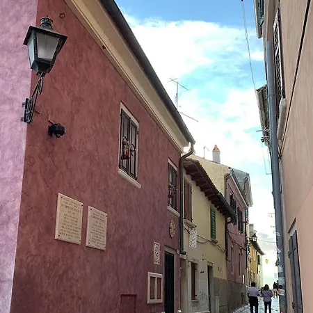 Daniela Mit Pool In Bale, Bei Rovinj Fuer 4-6 Personen Villa *